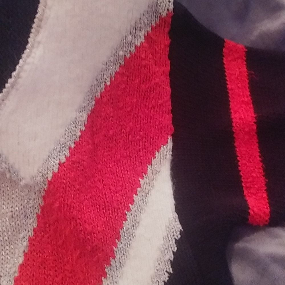 Color Block Sweater - Picture 10 of 13